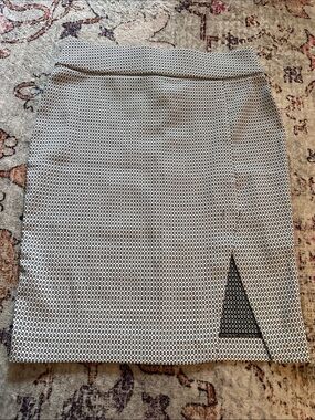 Apt. 9 Black and White Patterned Pencil Skirt with Front Slit